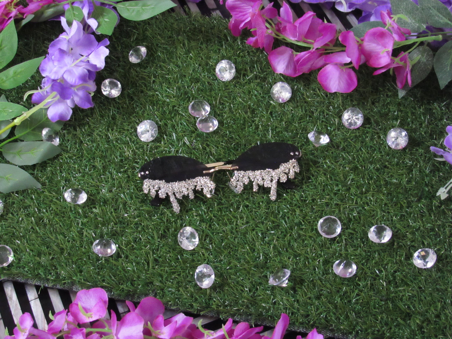 Tear-Drop Sunnies
