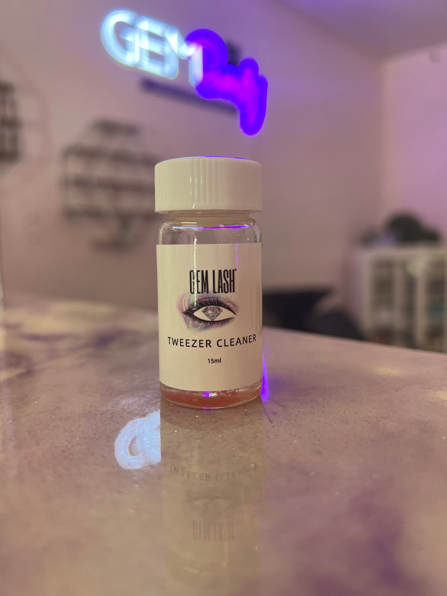 GemLash Tweezer Cleaner